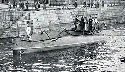 「第一型潜水艦」全長20.42m
